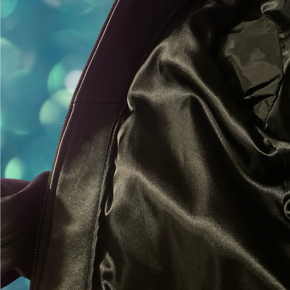 Wilson’s leather coat black women’s or men's small. - Picture 6 of 7